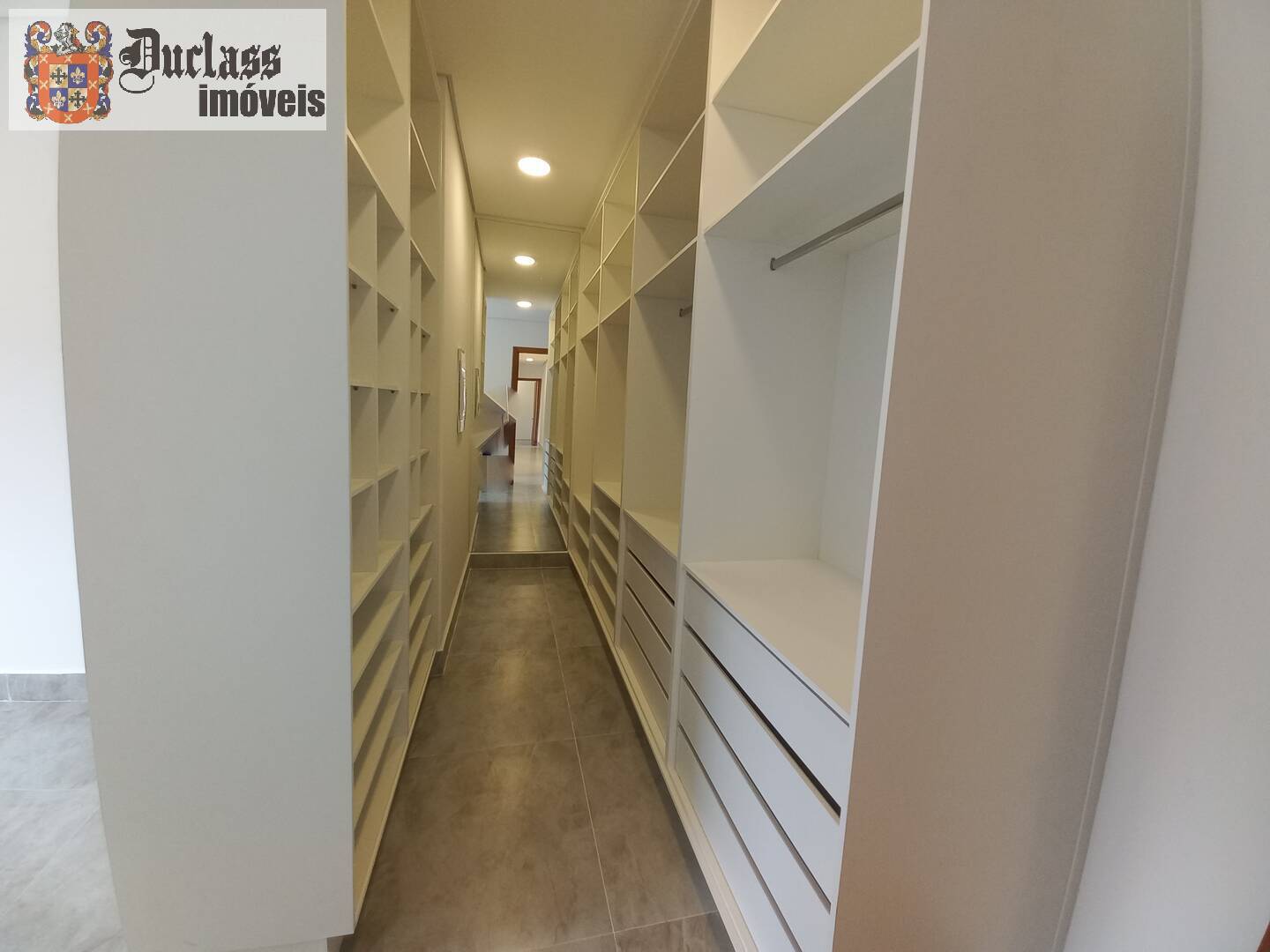 Casa à venda e aluguel com 4 quartos, 390m² - Foto 36