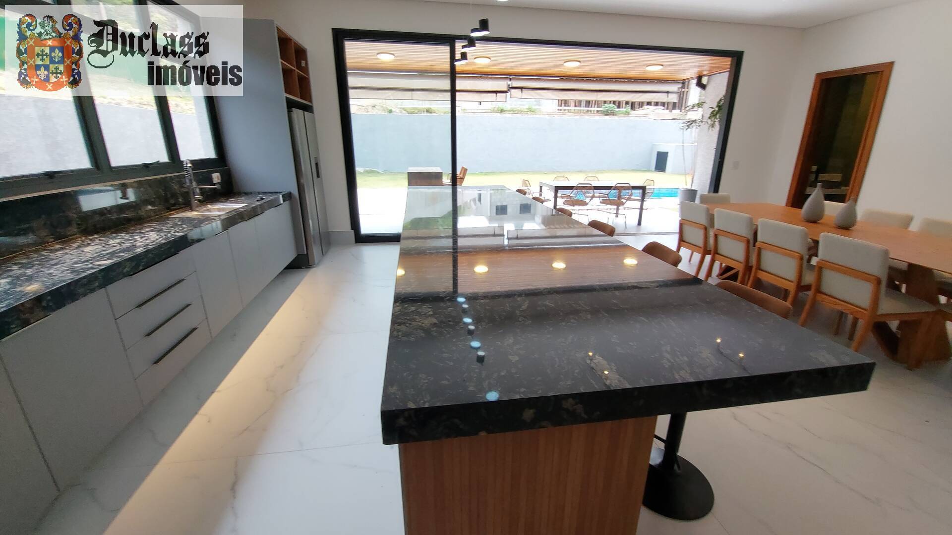 Casa à venda e aluguel com 4 quartos, 390m² - Foto 62