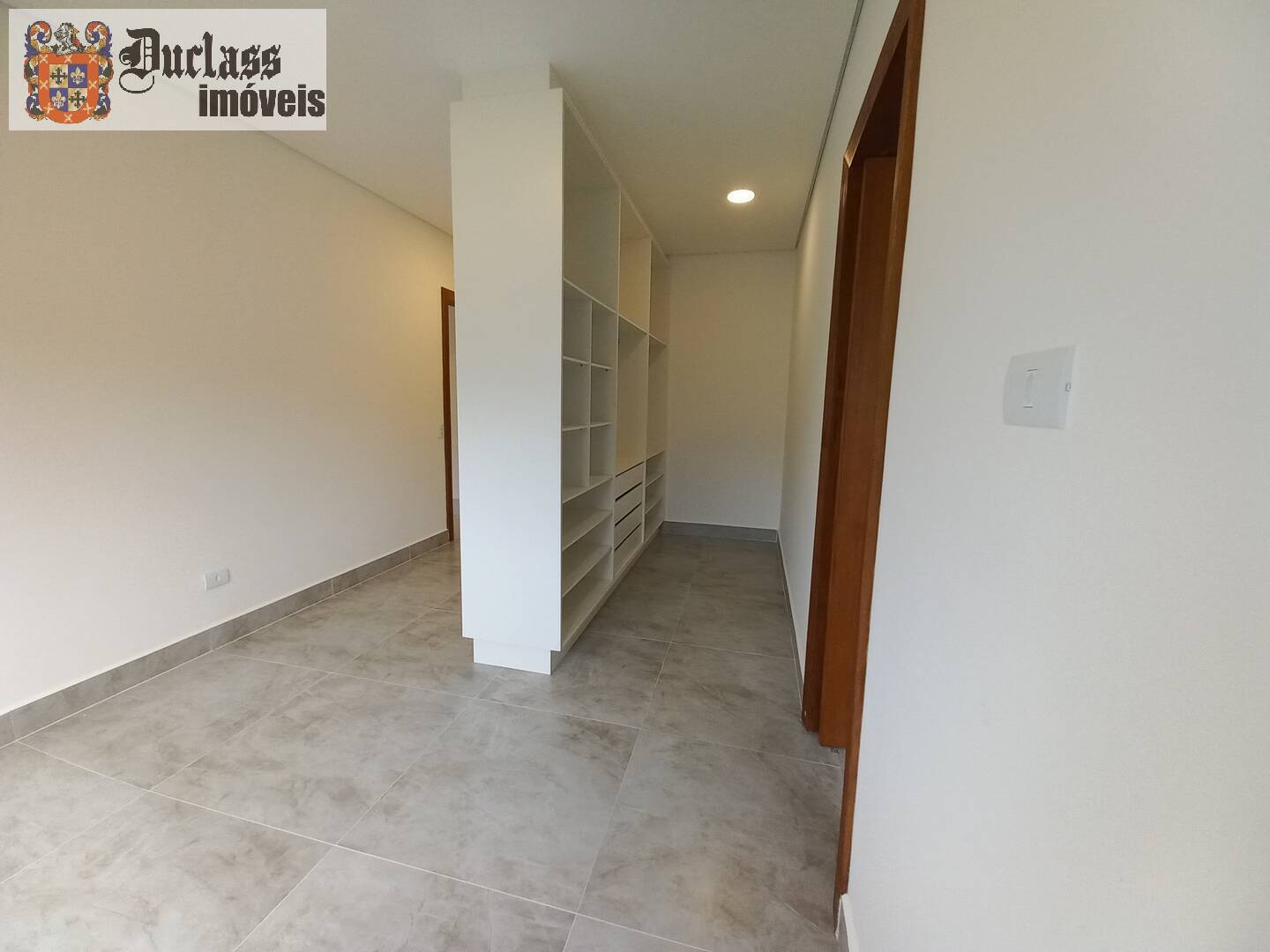 Casa à venda e aluguel com 4 quartos, 390m² - Foto 68