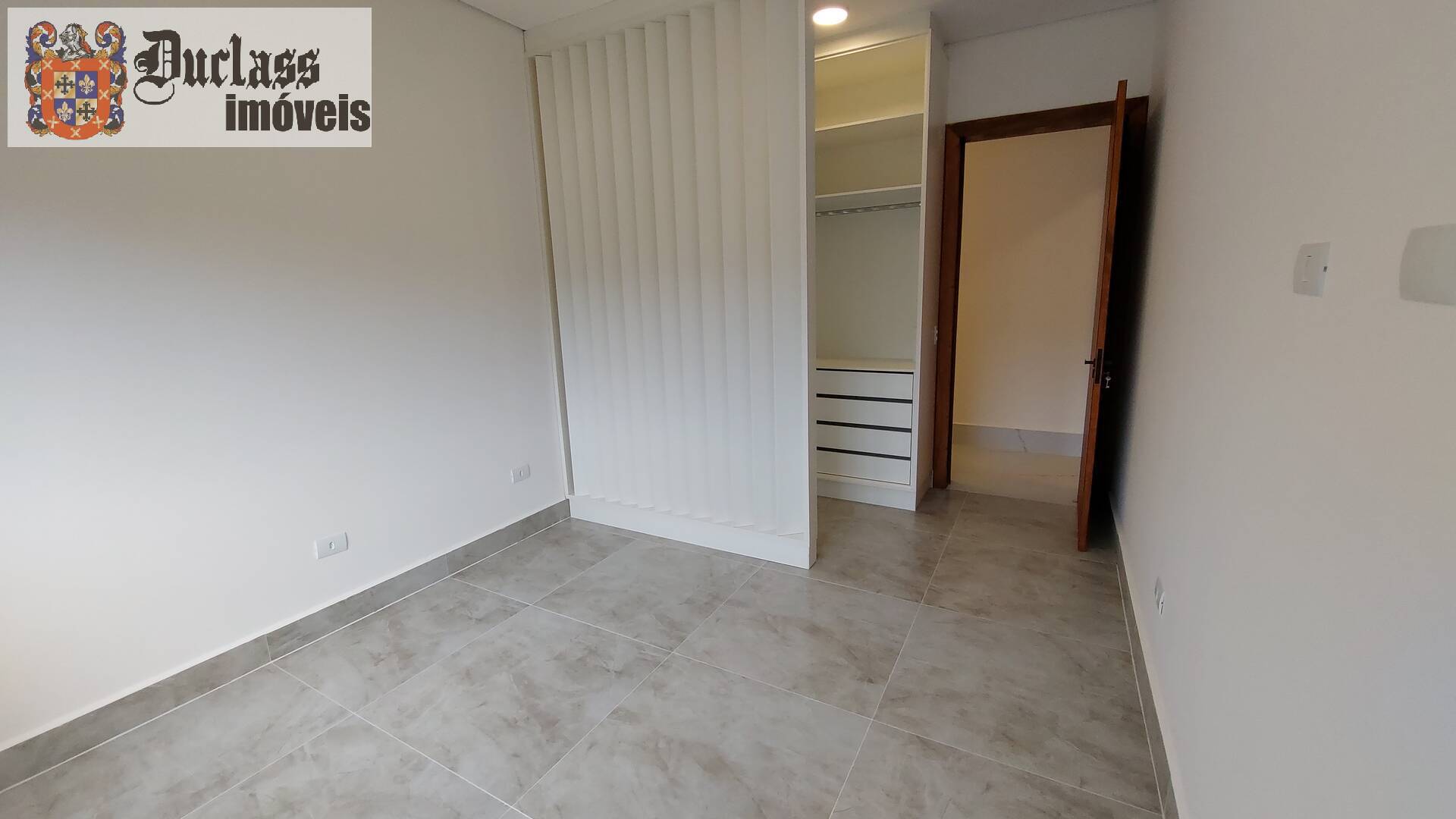 Casa à venda e aluguel com 4 quartos, 390m² - Foto 87