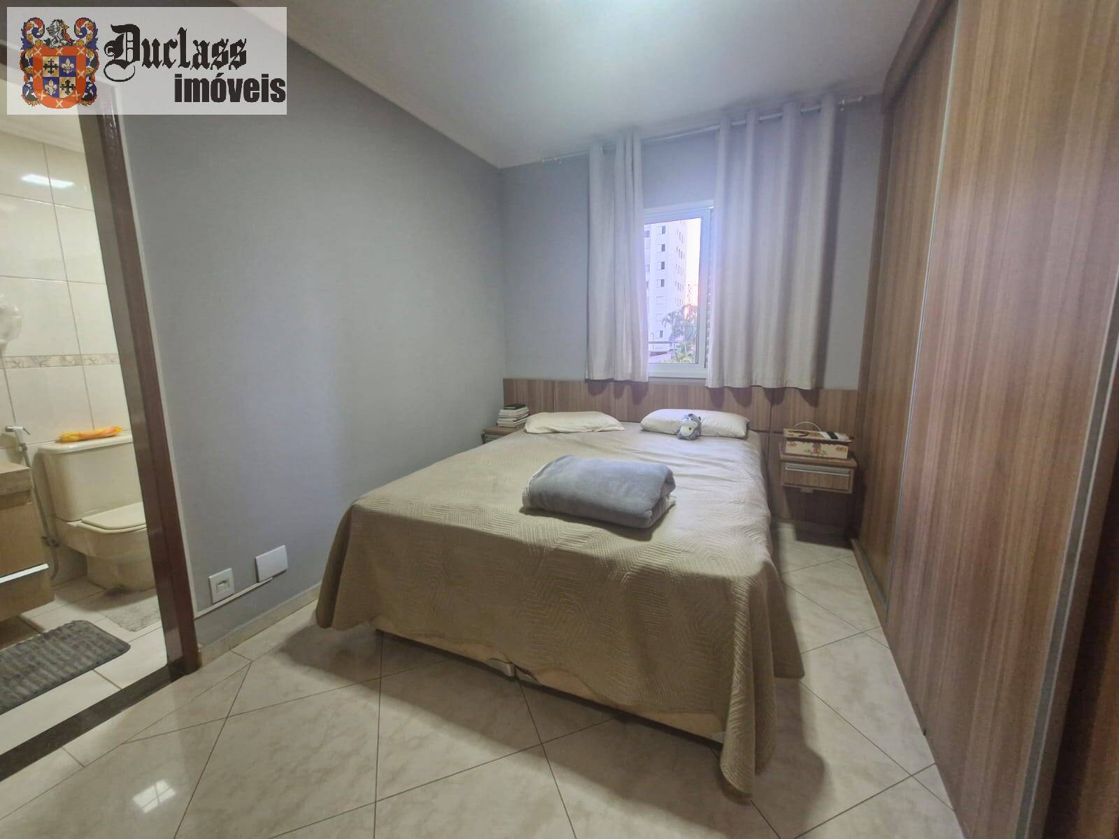 Apartamento à venda com 3 quartos, 83m² - Foto 13