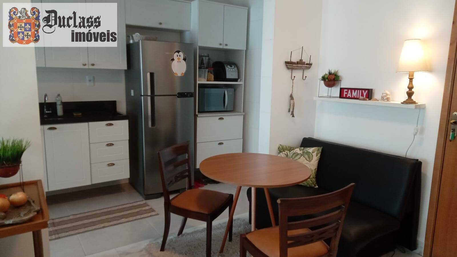 Apartamento à venda com 1 quarto, 50m² - Foto 2