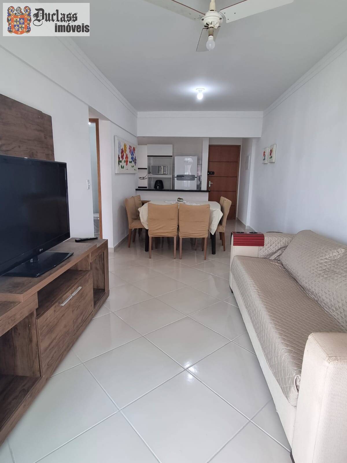 Apartamento à venda com 2 quartos, 82m² - Foto 3