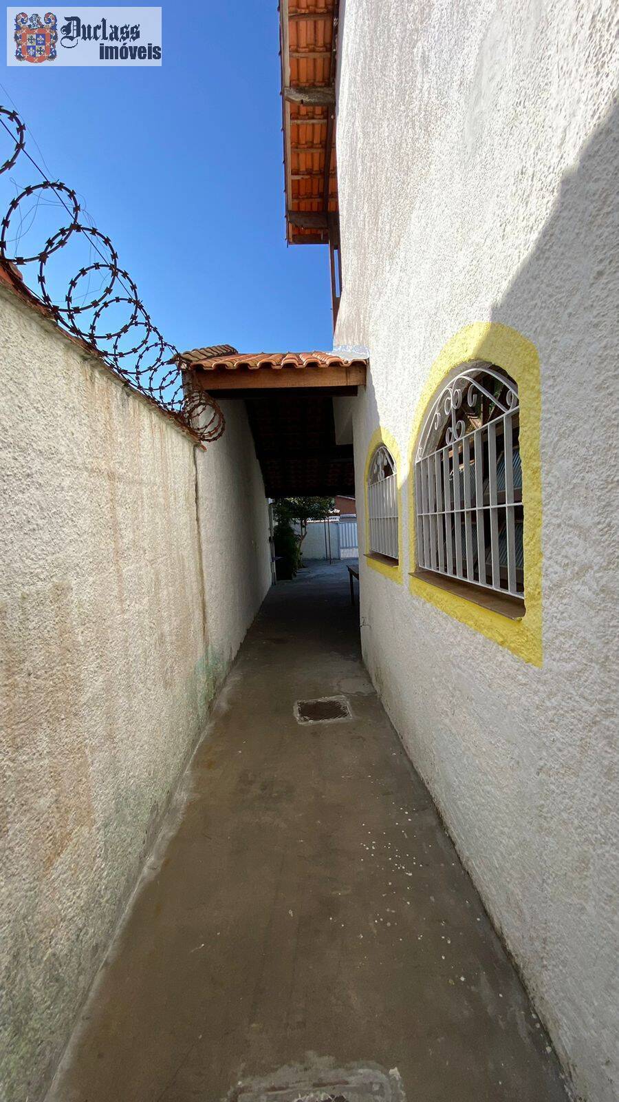 Casa à venda com 4 quartos, 200m² - Foto 10