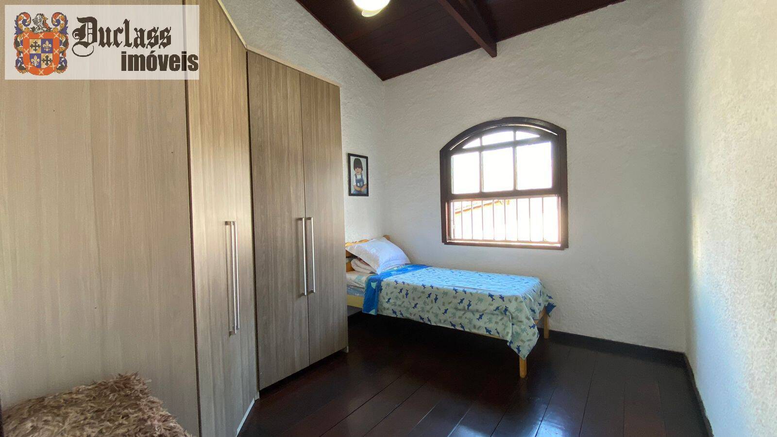 Casa à venda com 4 quartos, 200m² - Foto 18