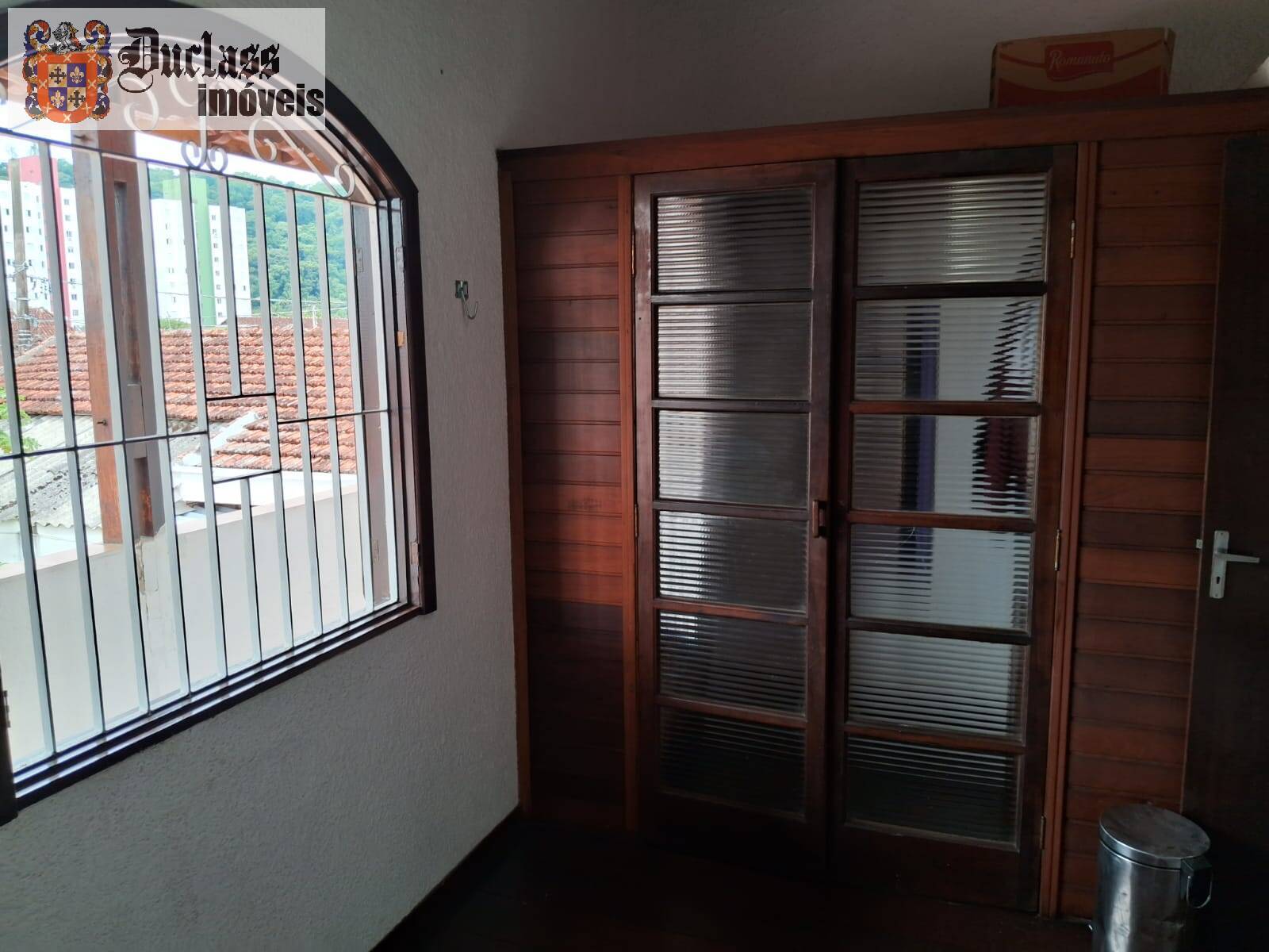 Casa à venda com 4 quartos, 200m² - Foto 30