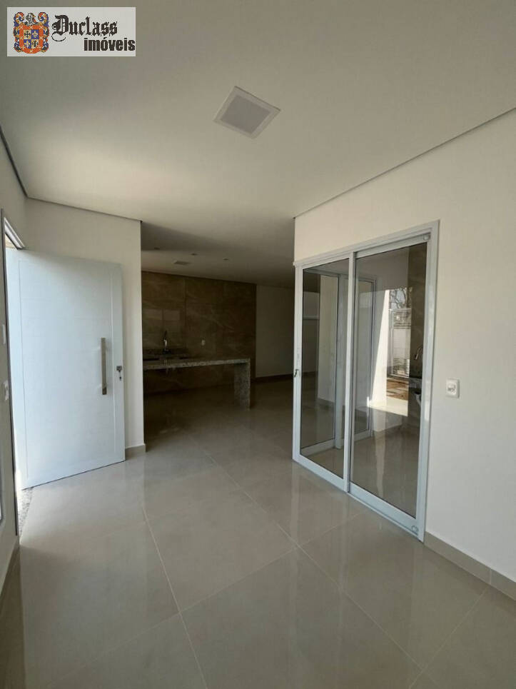 Casa à venda com 3 quartos, 91m² - Foto 4