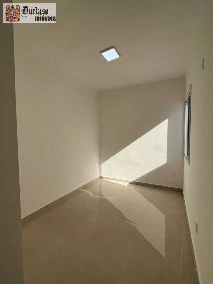 Casa à venda com 3 quartos, 91m² - Foto 13