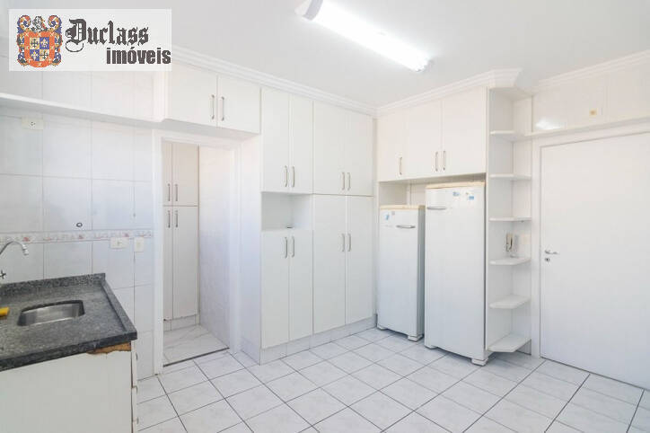 Apartamento à venda com 3 quartos, 140m² - Foto 4