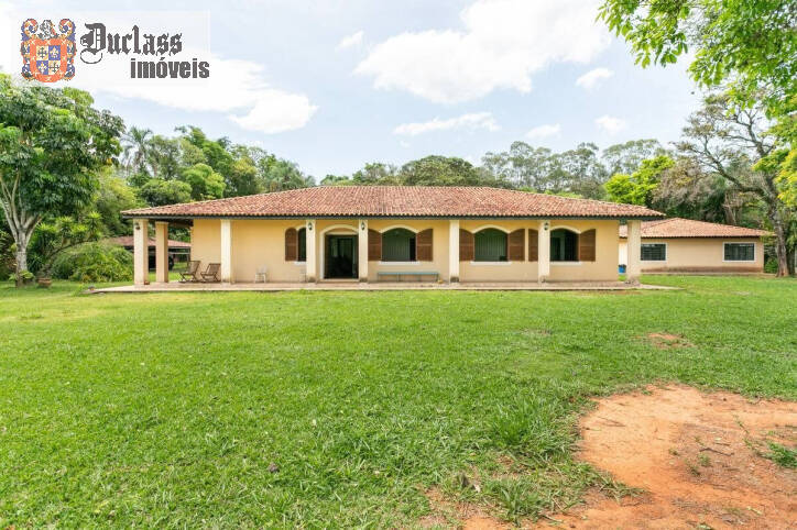 Fazenda à venda com 8 quartos, 34463m² - Foto 1