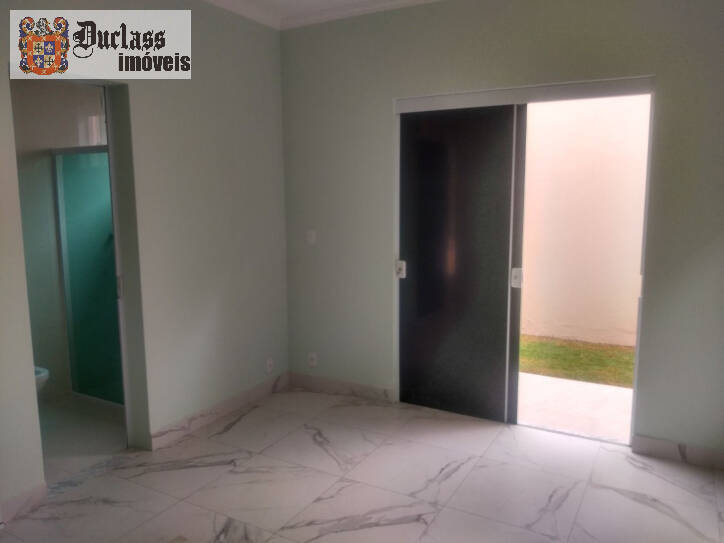 Casa à venda com 3 quartos, 204m² - Foto 30