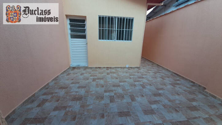 Casa à venda com 3 quartos, 98m² - Foto 1