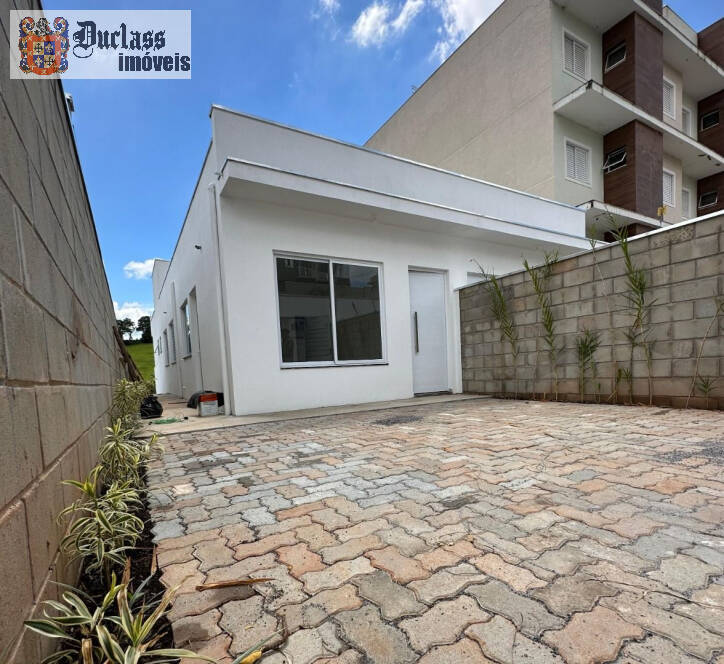 Casa à venda com 3 quartos, 90m² - Foto 1