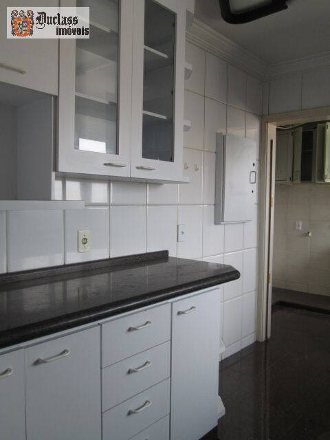 Apartamento à venda com 3 quartos, 140m² - Foto 8