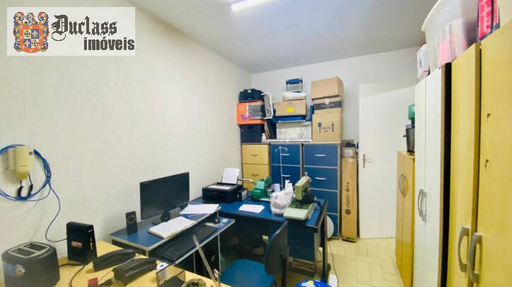 Casa à venda com 4 quartos, 230m² - Foto 9