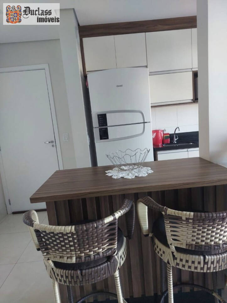 Apartamento à venda com 2 quartos, 74m² - Foto 18