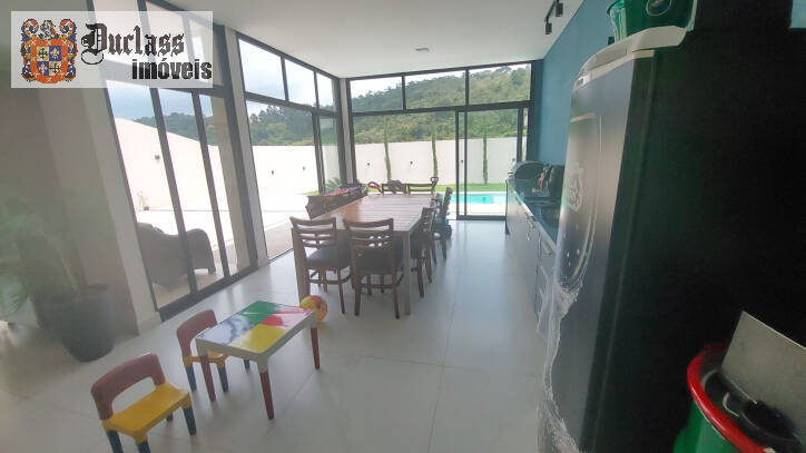 Casa de Condomínio à venda com 3 quartos, 234m² - Foto 28