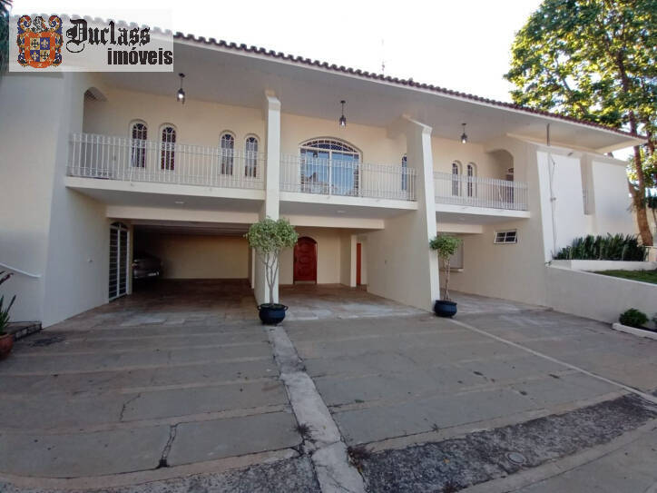 Casa à venda com 6 quartos, 800m² - Foto 2