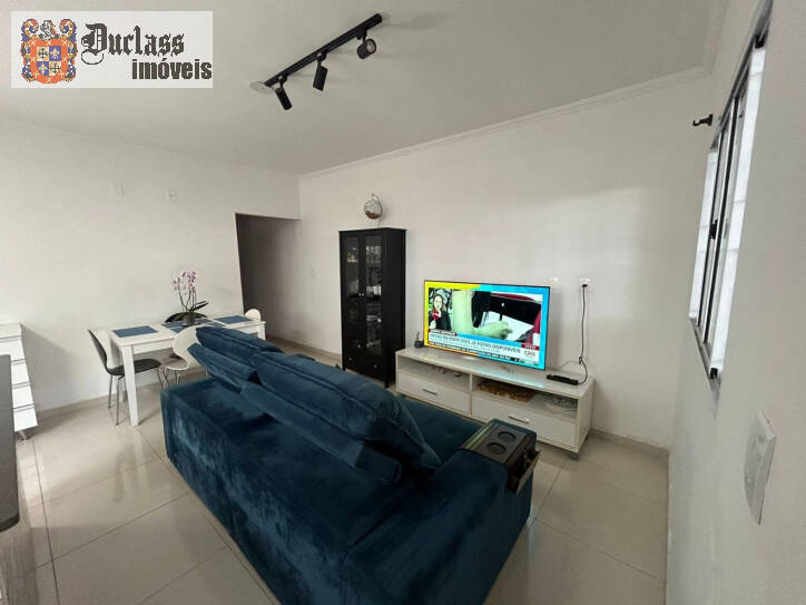 Casa à venda com 3 quartos, 82m² - Foto 1