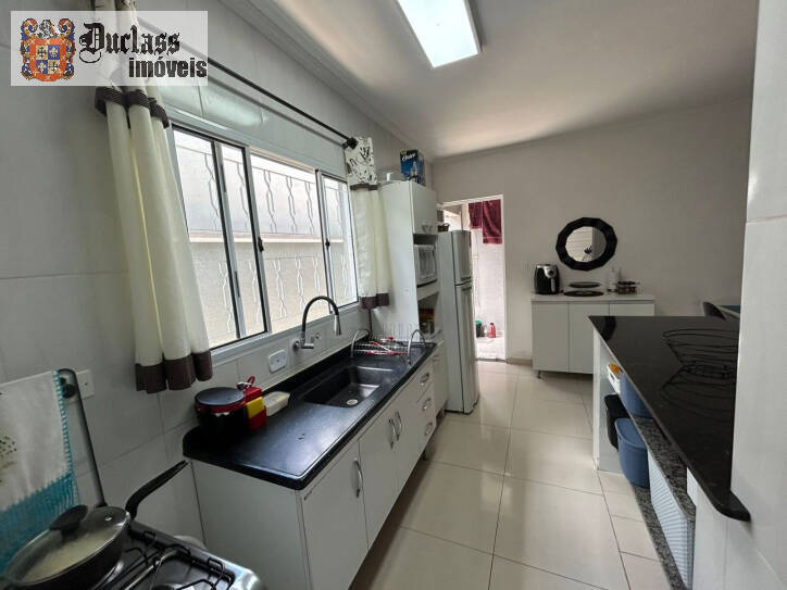 Casa à venda com 3 quartos, 82m² - Foto 5