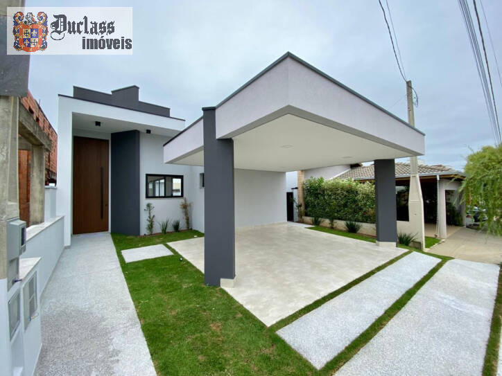 Casa de Condomínio à venda com 3 quartos, 250m² - Foto 2