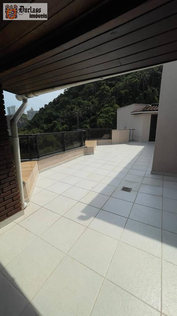 Cobertura à venda com 3 quartos, 214m² - Foto 27