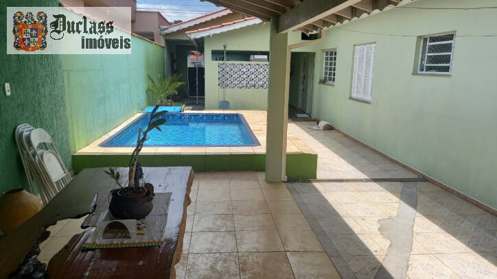 Casa à venda com 2 quartos, 207m² - Foto 2