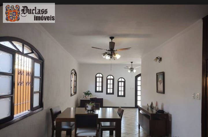 Casa à venda com 3 quartos, 189m² - Foto 13