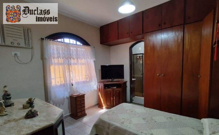 Casa à venda com 3 quartos, 189m² - Foto 32