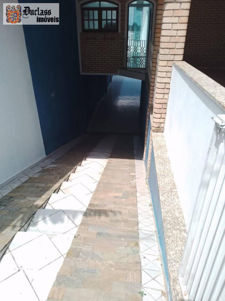 Casa à venda e aluguel com 4 quartos, 320m² - Foto 9