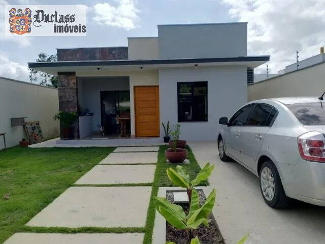 Casa à venda com 3 quartos, 115m² - Foto 1