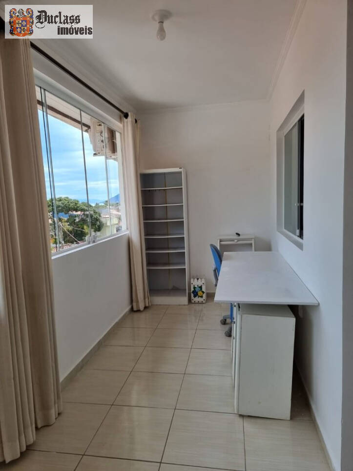 Apartamento à venda com 3 quartos, 107m² - Foto 11