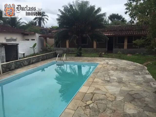 Casa à venda com 8 quartos, 450m² - Foto 1