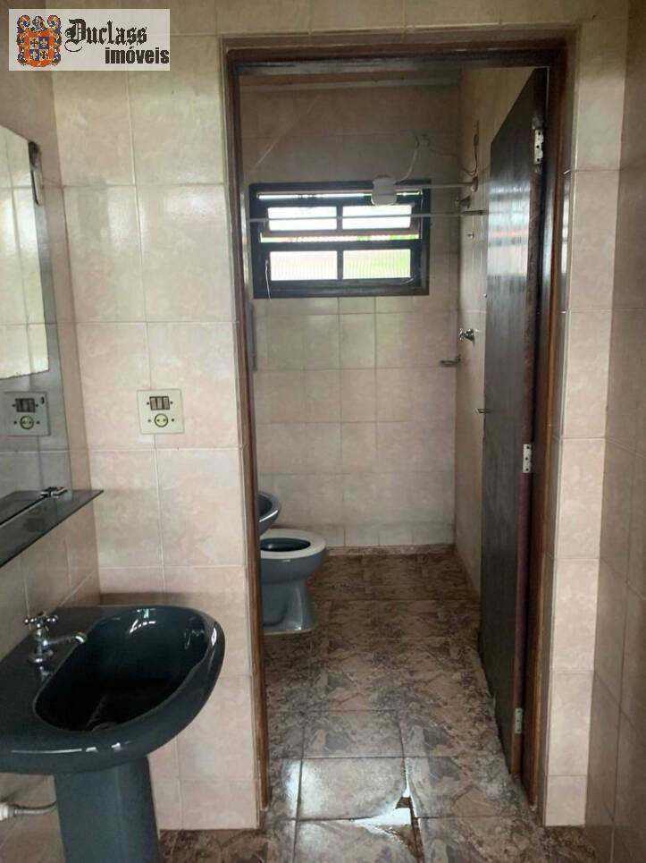 Casa à venda com 8 quartos, 450m² - Foto 18