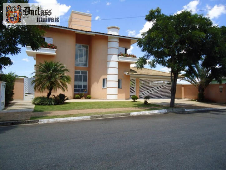 Sobrado para alugar com 6 quartos, 420m² - Foto 1