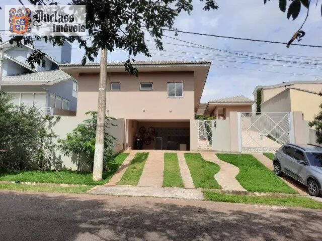 Casa de Condomínio à venda com 4 quartos, 390m² - Foto 1