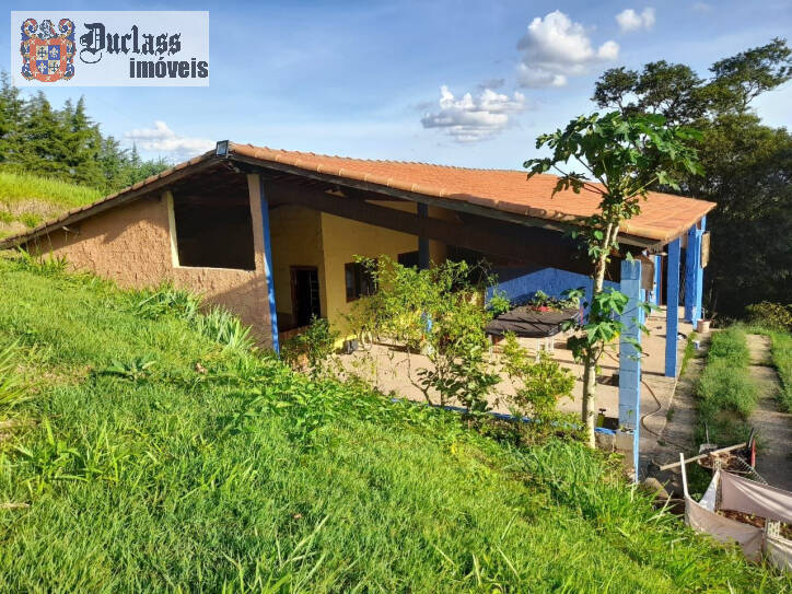 Fazenda à venda com 3 quartos, 350m² - Foto 1