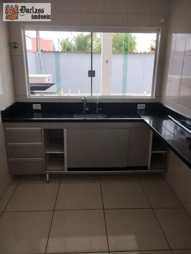 Casa à venda com 3 quartos, 140m² - Foto 3