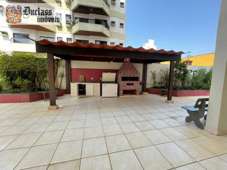 Apartamento à venda com 2 quartos, 70m² - Foto 2