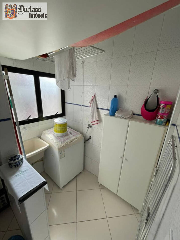 Apartamento à venda com 2 quartos, 70m² - Foto 17