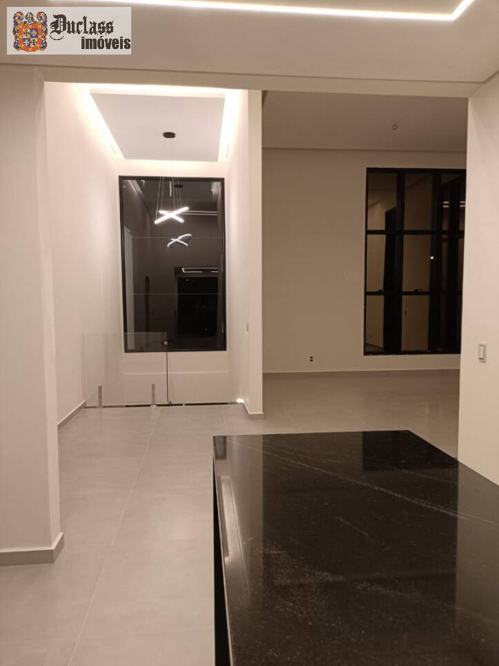 Casa à venda com 3 quartos, 205m² - Foto 13