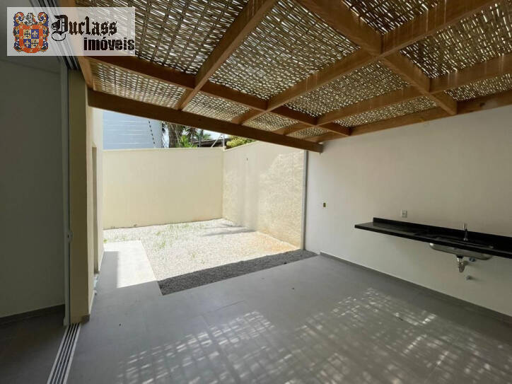 Sobrado à venda com 4 quartos, 150m² - Foto 2