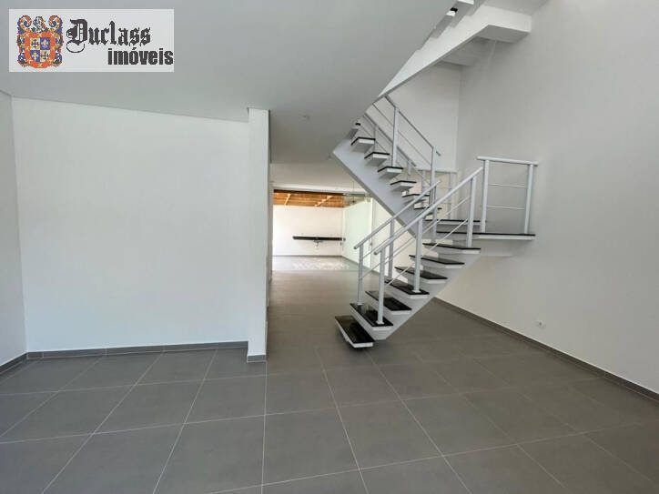 Sobrado à venda com 4 quartos, 150m² - Foto 4