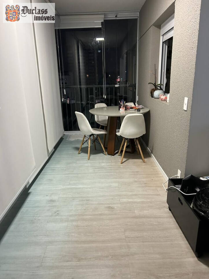 Apartamento à venda com 2 quartos, 63m² - Foto 15