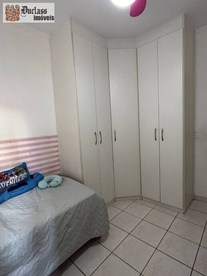 Apartamento à venda com 3 quartos, 107m² - Foto 12