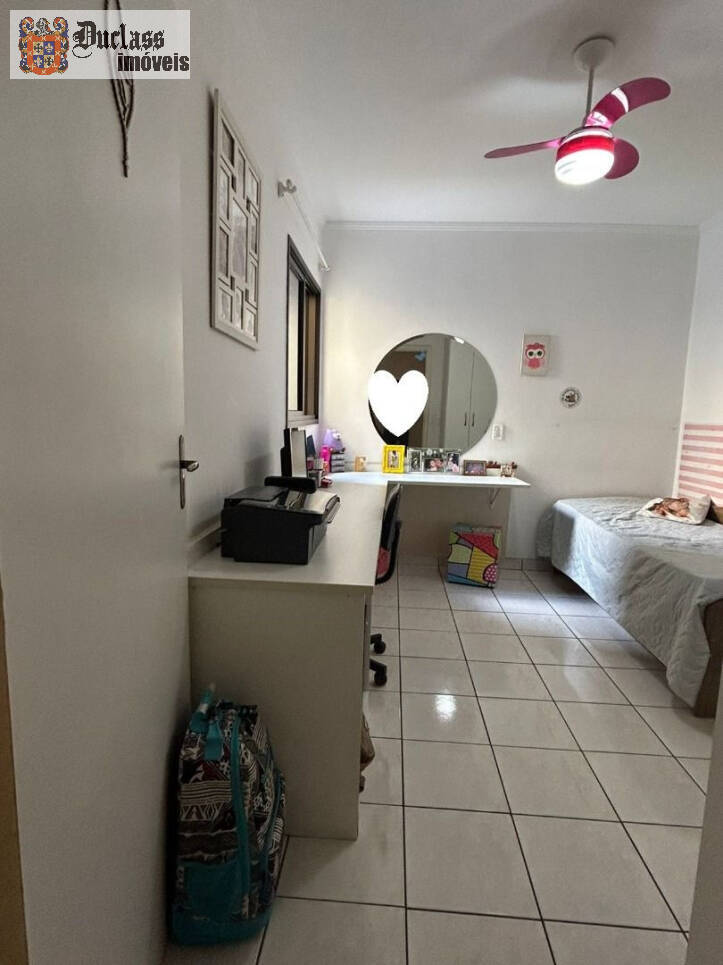 Apartamento à venda com 3 quartos, 107m² - Foto 13