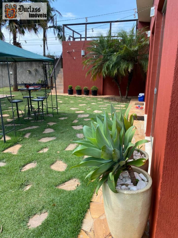 Casa de Condomínio à venda com 3 quartos, 300m² - Foto 3