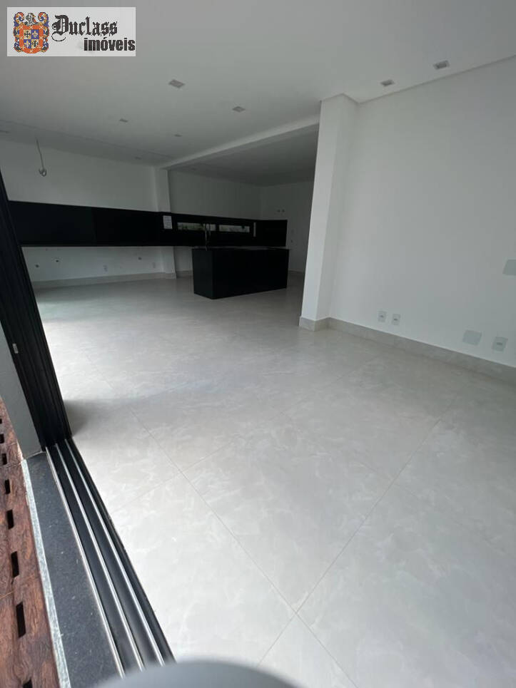 Casa de Condomínio à venda com 4 quartos, 400m² - Foto 4