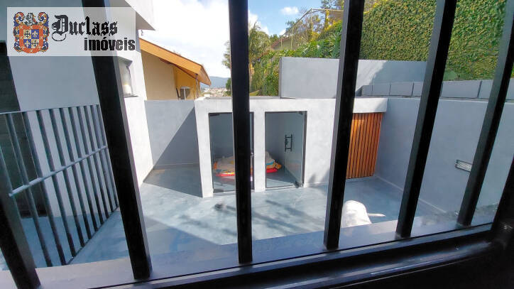 Sobrado à venda com 4 quartos, 320m² - Foto 65