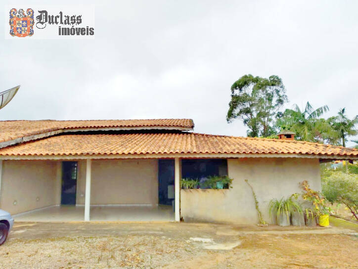 Fazenda à venda com 3 quartos, 207m² - Foto 1